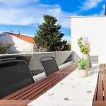 Apartment Bevanda Novalja