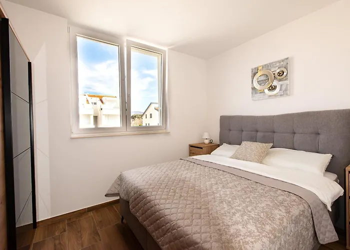 Apartment Bevanda Novalja