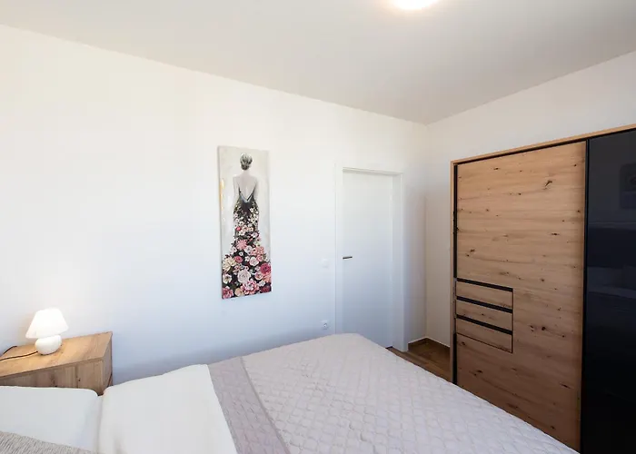 Apartment Bevanda Novalja